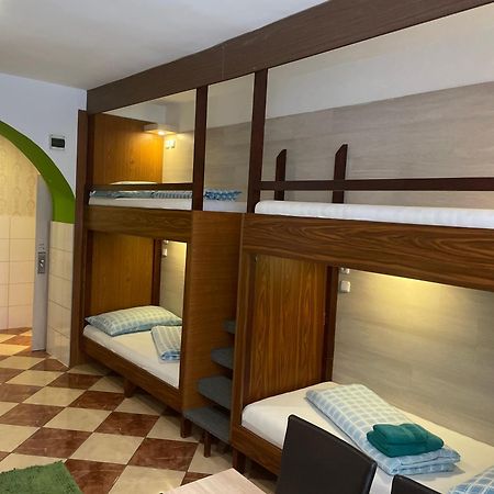 Viktoria Hostel Vienna Luaran gambar