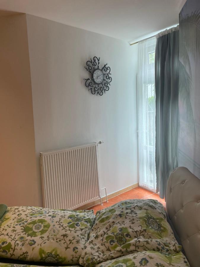 Viktoria Hostel Vienna Luaran gambar