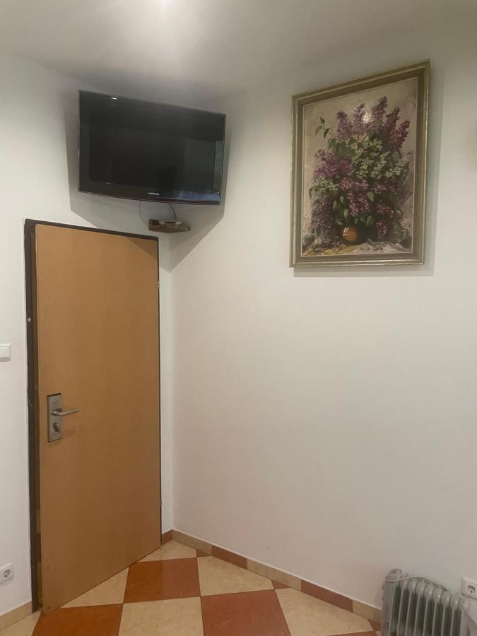 Viktoria Hostel Vienna Luaran gambar