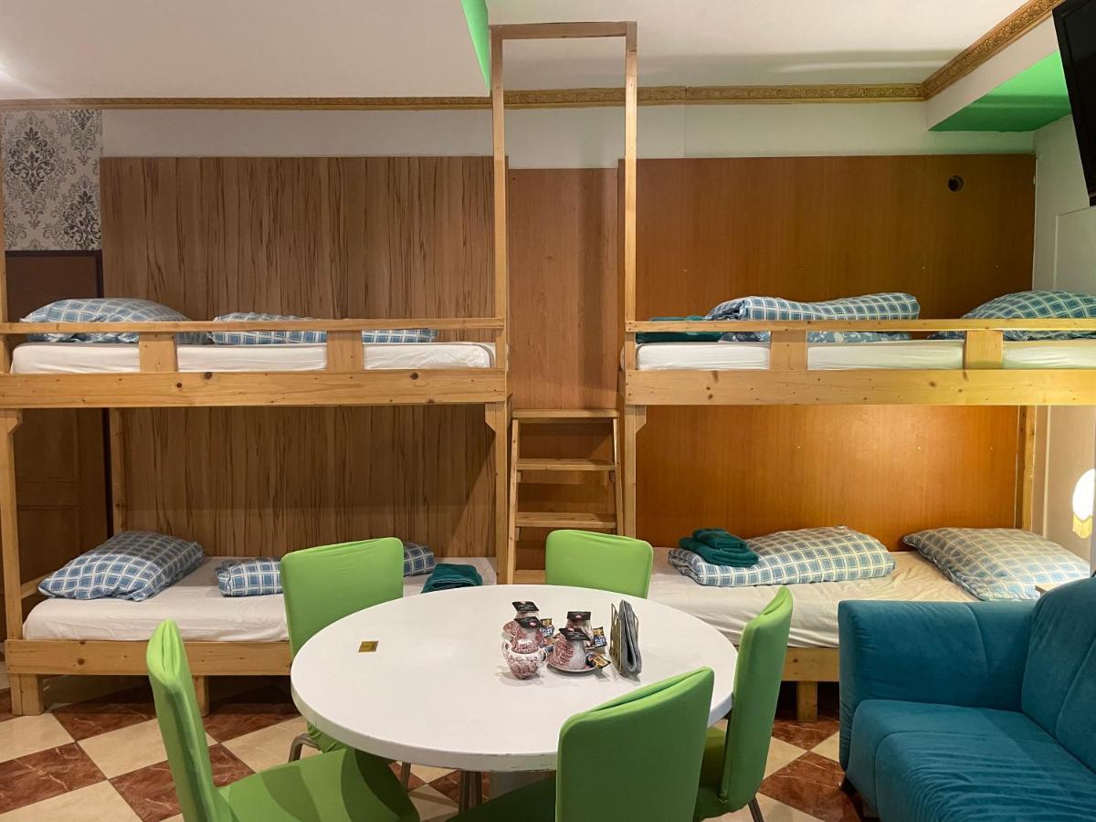 Viktoria Hostel Vienna Luaran gambar