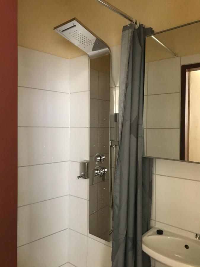 Viktoria Hostel Vienna Luaran gambar
